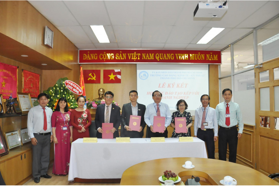 Hợp tác đào tạo nhân viên kỹ thuật quản lý vận hành tòa nhà Hợp tác đào tạo nhân viên kỹ thuật quản lý vận hành tòa nhà